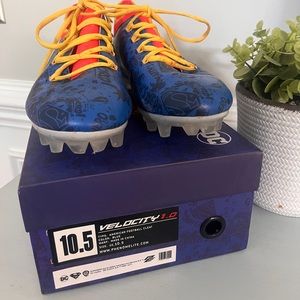 American Fooball Cleats - Superman Velocity 1.0